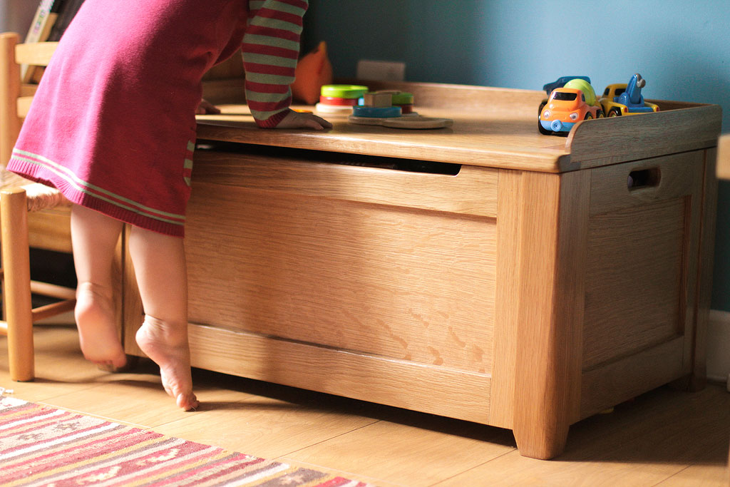 Solid Oak Toy Box / Seat - Chapman Bespoke Woodwork