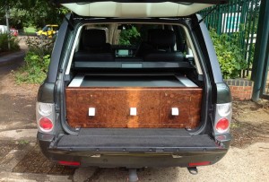 Burl Walnut Boot Chest No.2